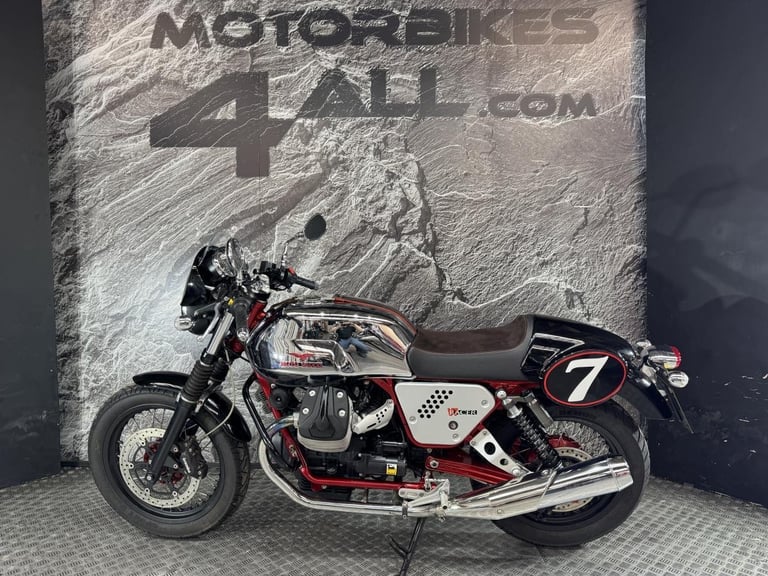 MOTO GUZZI V7 RACER 2013