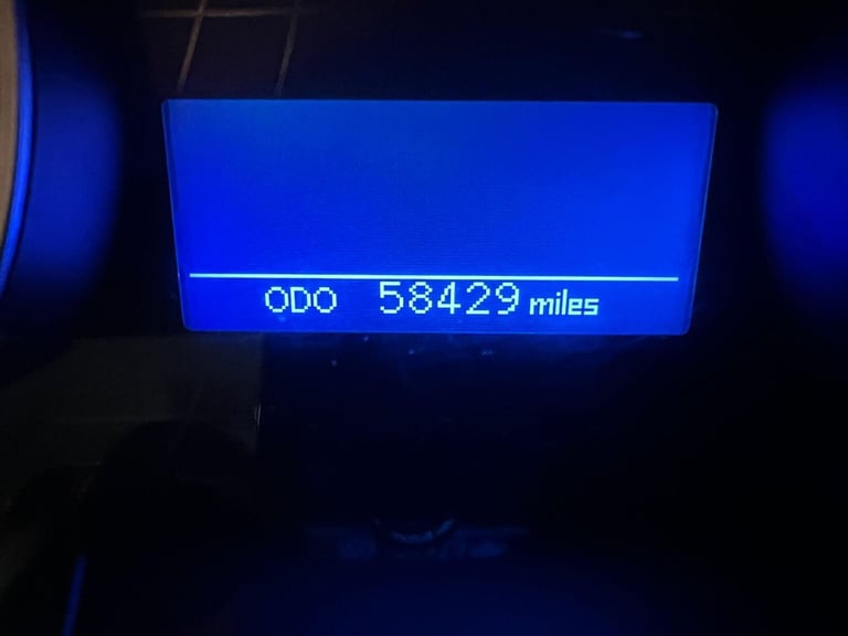 2020 Toyota Hilux 2.4 D-4D Active Extra Cab Pickup 4WD Euro 6 (s/s) 4dr Pickup Diesel Manual