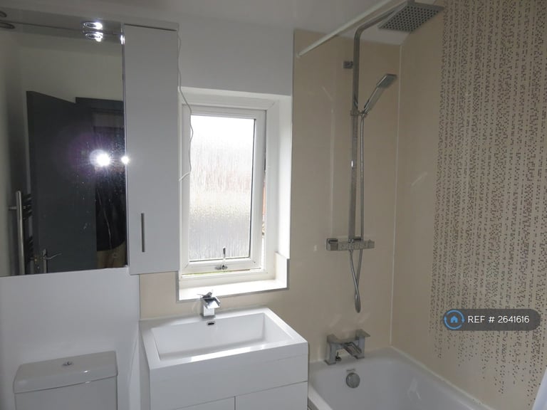3 bedroom house in Hampden Road, Prestwich, Manchester, M25 (3 bed) (#2641616)