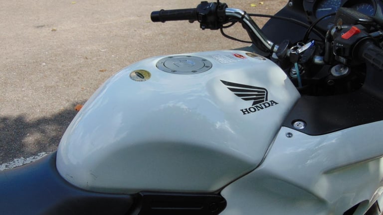 Honda NT650V Deauville 2005 low miles shaft drive Budget Tourer new MOT p/ex ok 