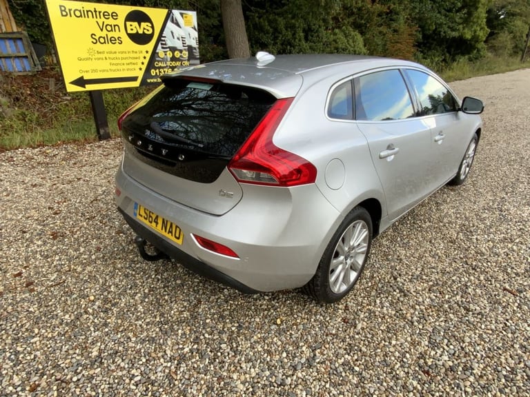 2014 Volvo V40 1.6 D2 SE Lux Nav Hatchback 5dr Diesel Manual Euro 5 (s/s) (115 ps) Hatchback Dies...