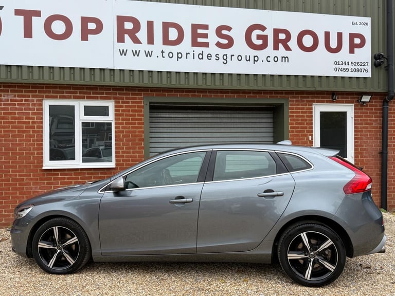 2018 Volvo V40 2.0 T2 R-Design Nav Plus Euro 6 (s/s) 5dr HATCHBACK Petrol Manual