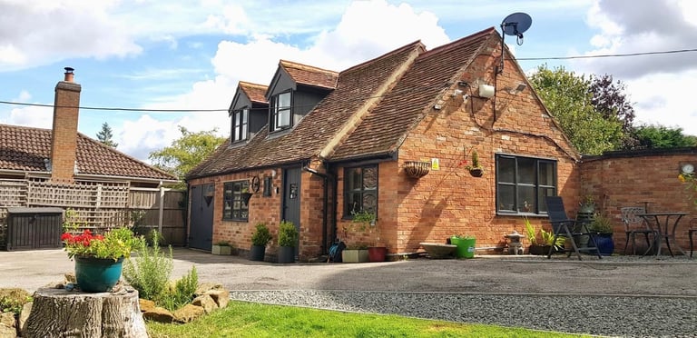 Short term rental 1 bed 2 bathrooms ( 1 month min 6 max)