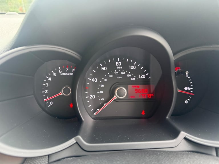 2013 Kia Picanto 1.0 1 5dr HATCHBACK PETROL Manual