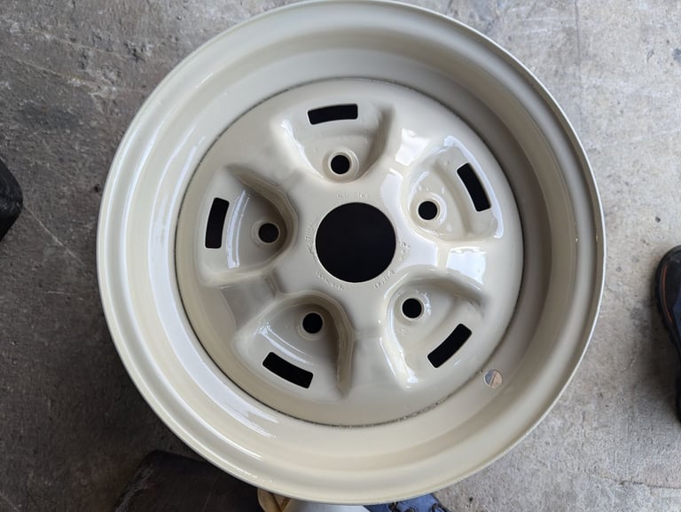 Landrover series/defender wheels set of 4 