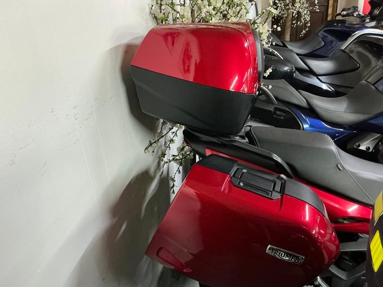 Triumph Sprint gt free delivery 