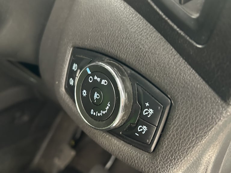 FORD TRANSIT CONNECT 1.6 TDCi 200 Trend White Manual Diesel 2014