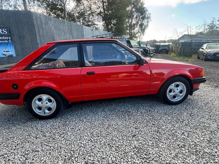  Ford Escort 1.6 XR3 3dr Petrol Manual