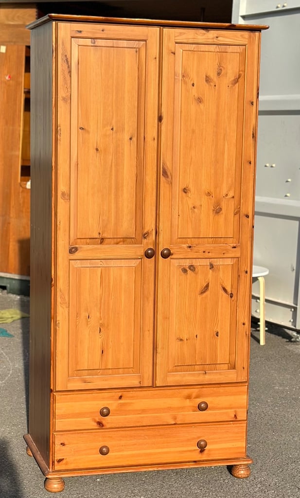 Pine wardrobe with 2 drawers at the bottom