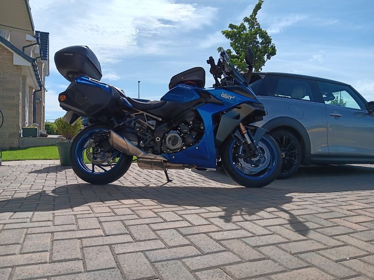 SUZUKI GSX-S 1000GT PLUS