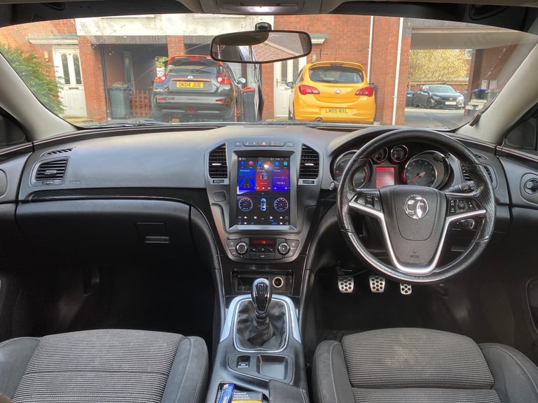 Vauxhall, INSIGNIA, Hatchback, 2013, Manual, 1956 (cc), 5 doors