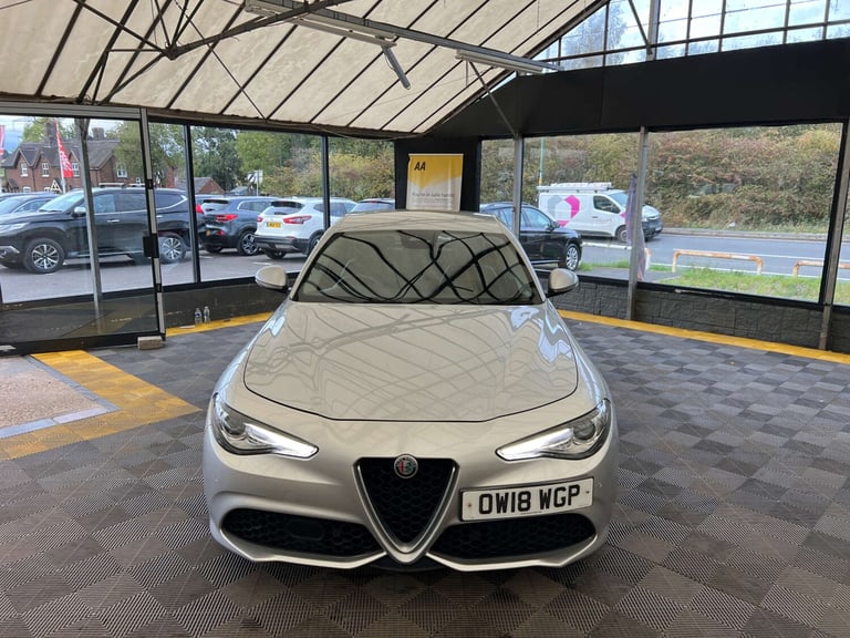2018 Alfa Romeo Giulia 2.0 TB 280 Veloce 4dr Auto SALOON PETROL Automatic