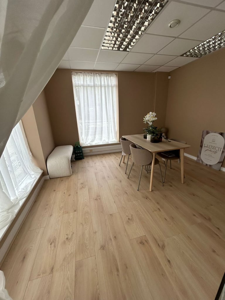 Private Treatment Room Available - Perfect for Health, Beauty & Wellness Professionals COLLIERS WOOD