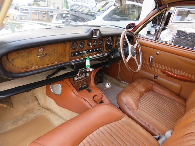 1968 Jaguar 420 4.2 MOD MANUAL Saloon Petrol Manual