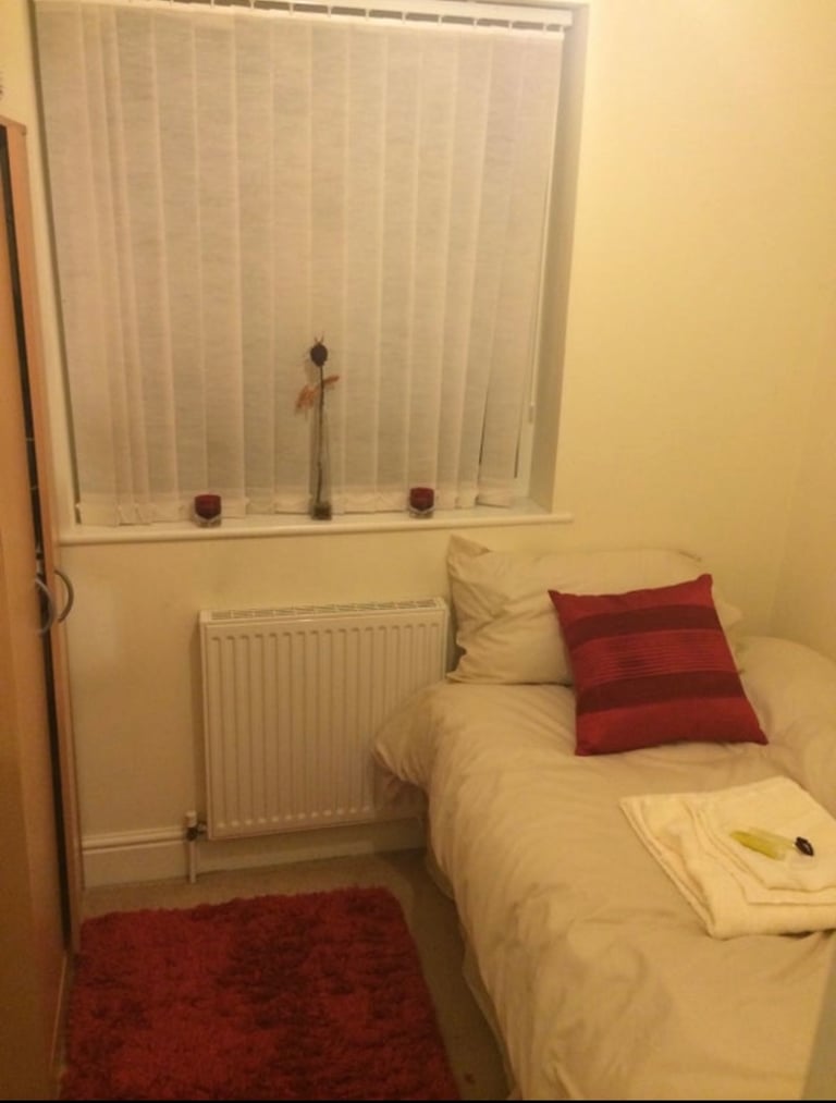 image for Shepperton/Heathrow/Ashford