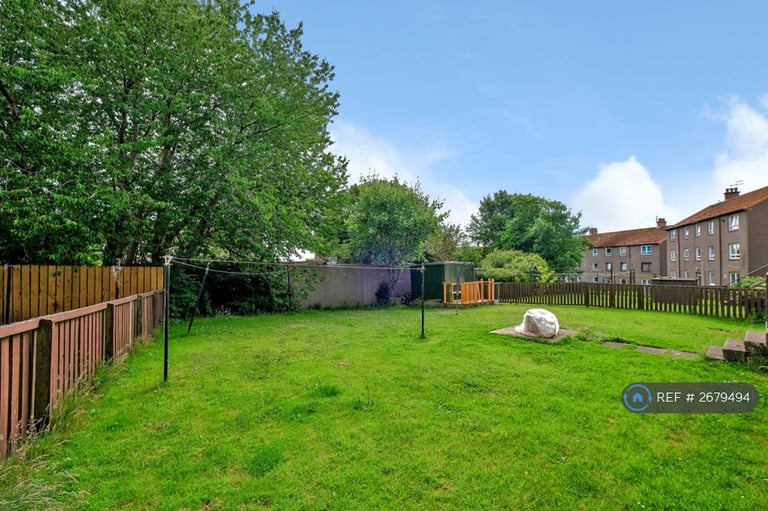 2 bedroom flat in Northfield, Aberdeen, AB16 (2 bed) (#2679494)