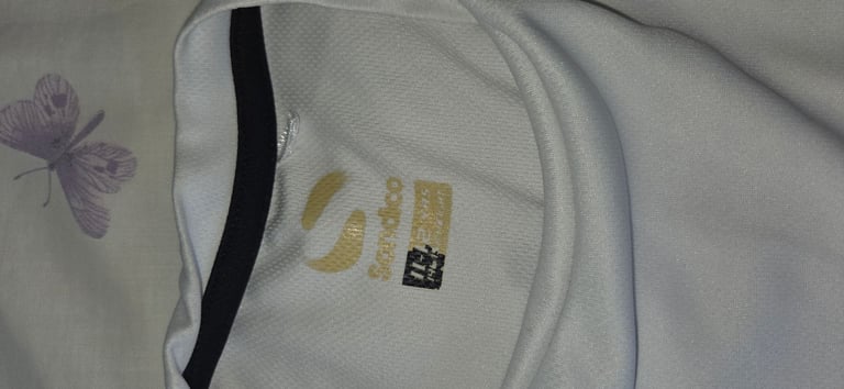 Sondico sports t-short and shorts 13 vears / 158 cm. Very good