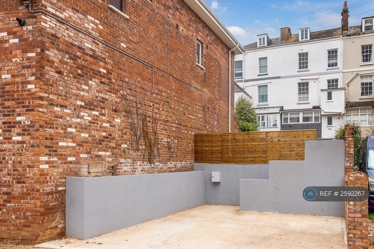 4 bedroom house in Richmond Road, Exeter, EX4 (4 bed) (#2592267)