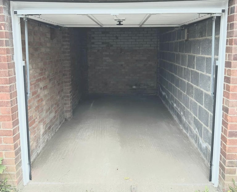 image for Secured newly built garage available to rent in Hillingdon 15 minutes drive from Heathrow £180 pcm