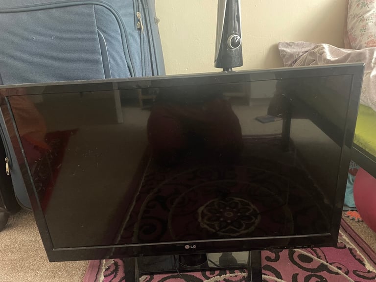 image for LG 32’’ smart tv and  Glass tv stand