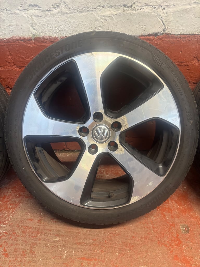 Golf GTI wheels (Caddy)