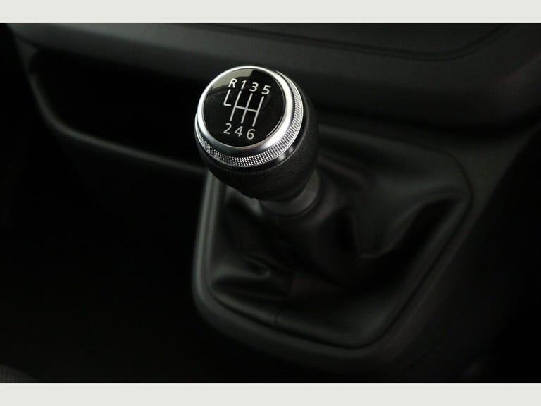 2025 Renault Trafic SL30 Blue dCi 130 Advance [Safety] Van PANEL VAN DIESEL Manual