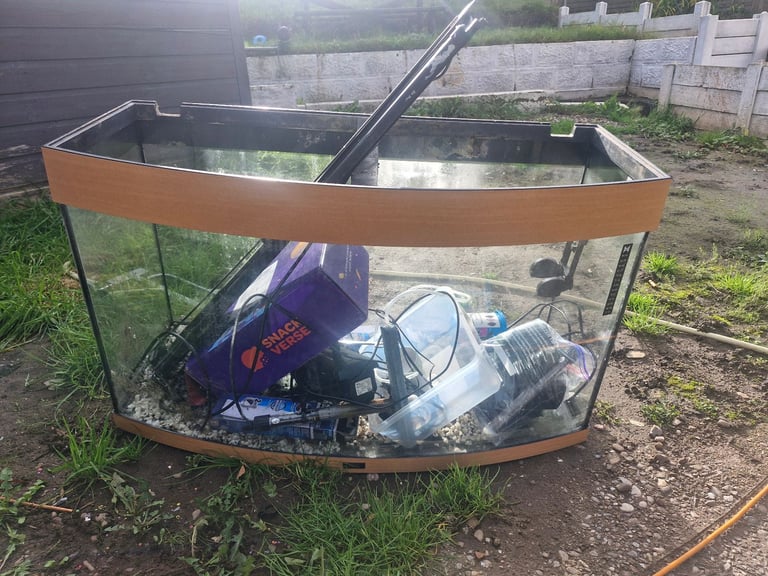 image for Jewel fish tank with accessories 