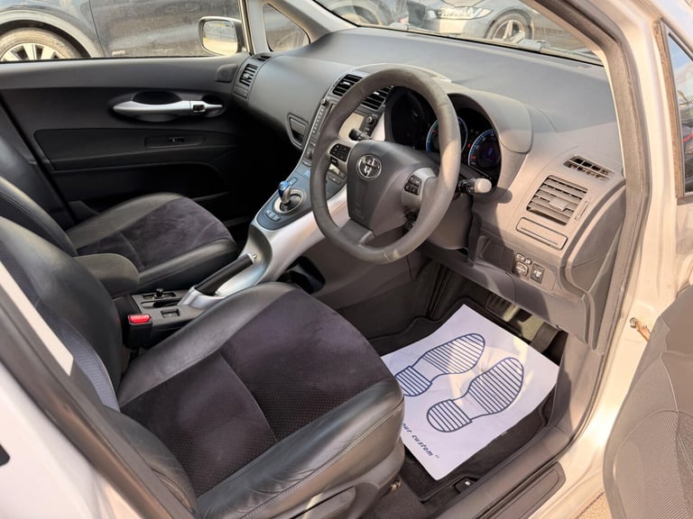 2010 Toyota Auris 1.8 VVT-h T Spirit CVT Euro 5 (s/s) 5dr HATCHBACK Petrol/Electric Hybrid Automatic