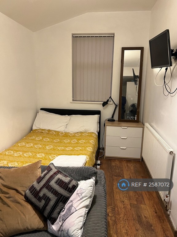 1 bedroom in Villiers Street, Coventry, CV2 (#2587072)