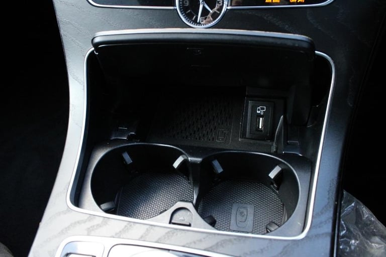 2020 Mercedes-Benz C-Class 2.0 C300d Amg Line (premium) Cabriolet 2dr Diesel G Tronic Plus Euro 6...