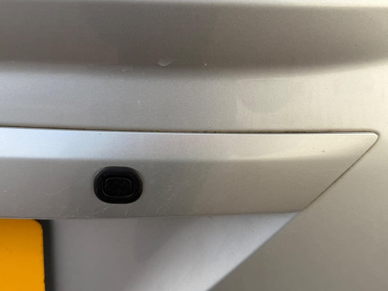 2010 Ford Focus 1.6 Titanium 5dr Auto HATCHBACK PETROL Automatic