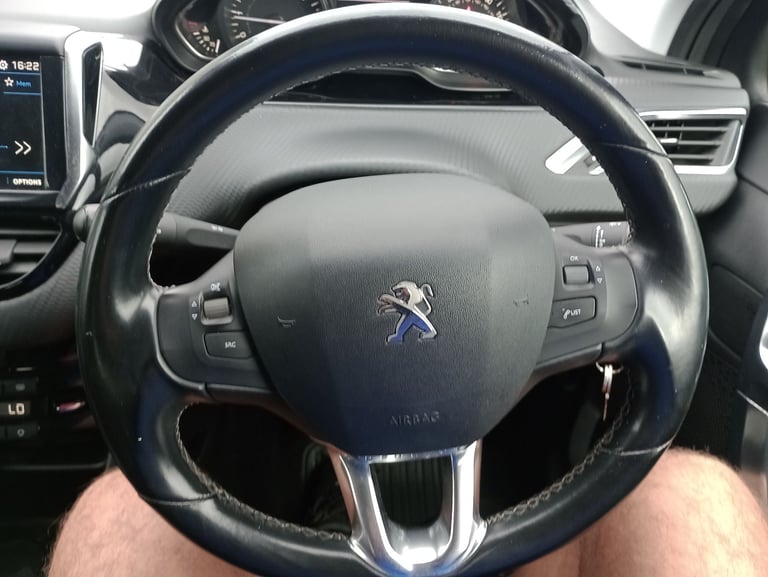 Peugeot, 2008, Hatchback, 2017, Manual, 1199 (cc), 5 doors