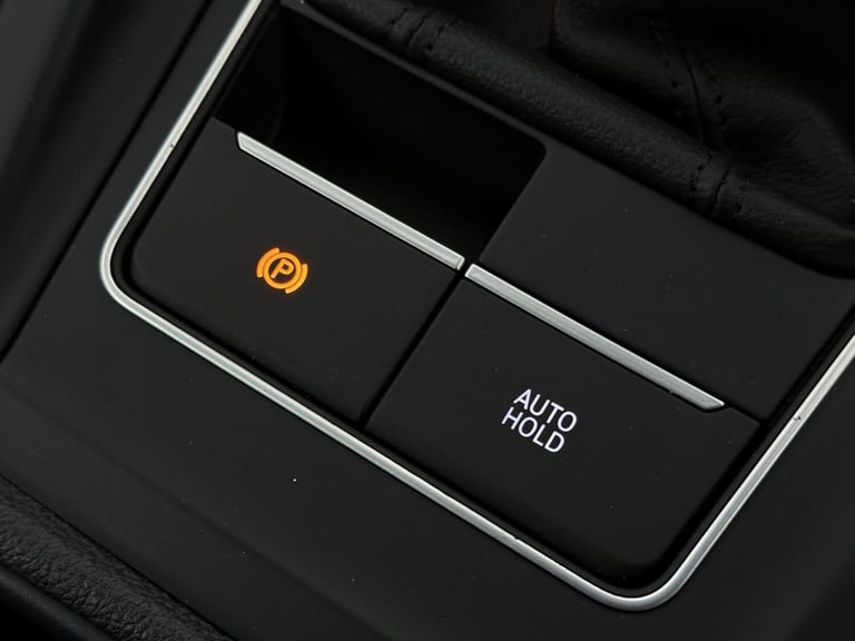 2020 Volkswagen Golf 1.5 TSI Life 5dr HATCHBACK PETROL Manual