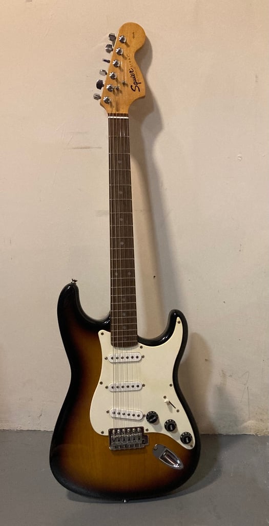 Squire Strat