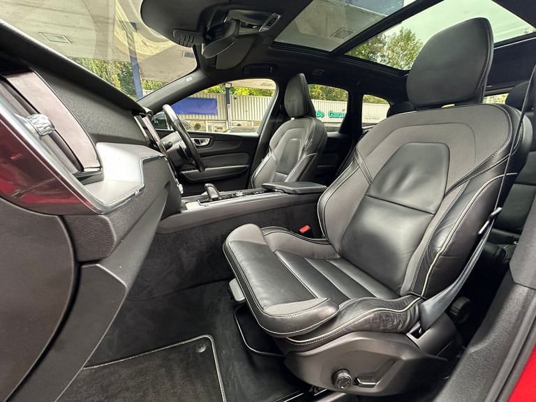 2019 Volvo XC60 2.0 B4D R DESIGN 5dr AWD Geartronic ESTATE Diesel Automatic
