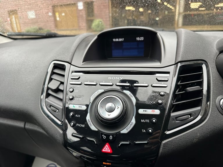  Ford Fiesta 1.0T EcoBoost Titanium Euro 5 (s/s) 5dr Petrol Manual
