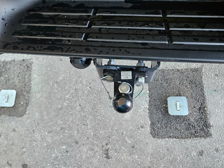 2025 Toyota Hilux INVINCIBLE X 2025 MODEL* TOWPACK * ROLL BAR* Pick Up Diesel/Ele Automatic
