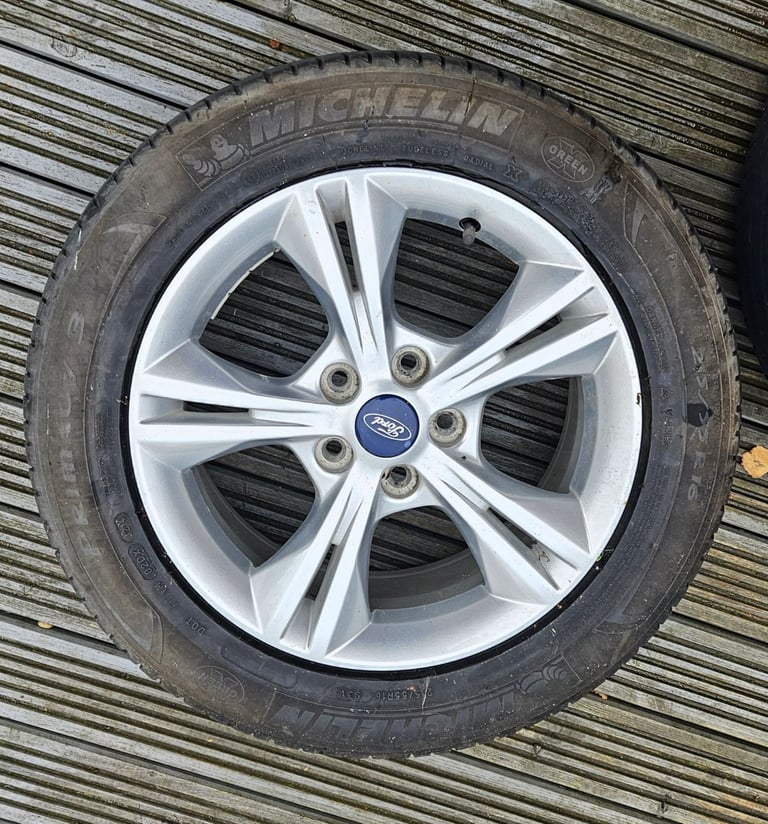 image for Ford alloy wheel