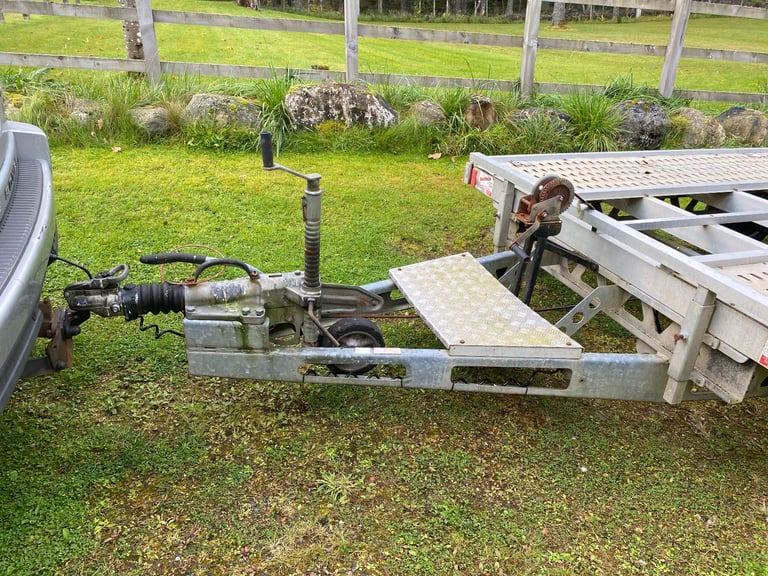 Heavy duty tri-axle 17x7ft 3.5 ton trailer 