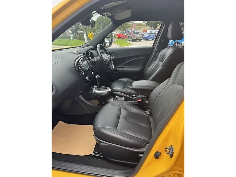 2015 Nissan Juke Tekna SUV Petrol Automatic