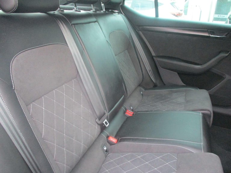 2024 Skoda Superb 2.0 TDI SportLine Plus Hatchback 5dr Diesel DSG Euro 6 (s/s) (150 ps) HATCHBACK...