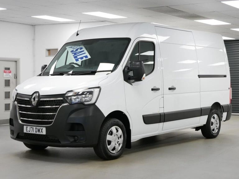 71 RENAULT MASTER 2.3 DCI 135 BHP L2 H2 MEDIUM BUSINESS + ( AIR CON )
