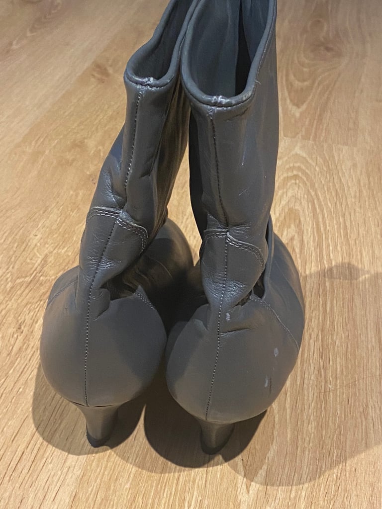 Leather Boots  size 7-40 Heel height 7cm/2,7” 