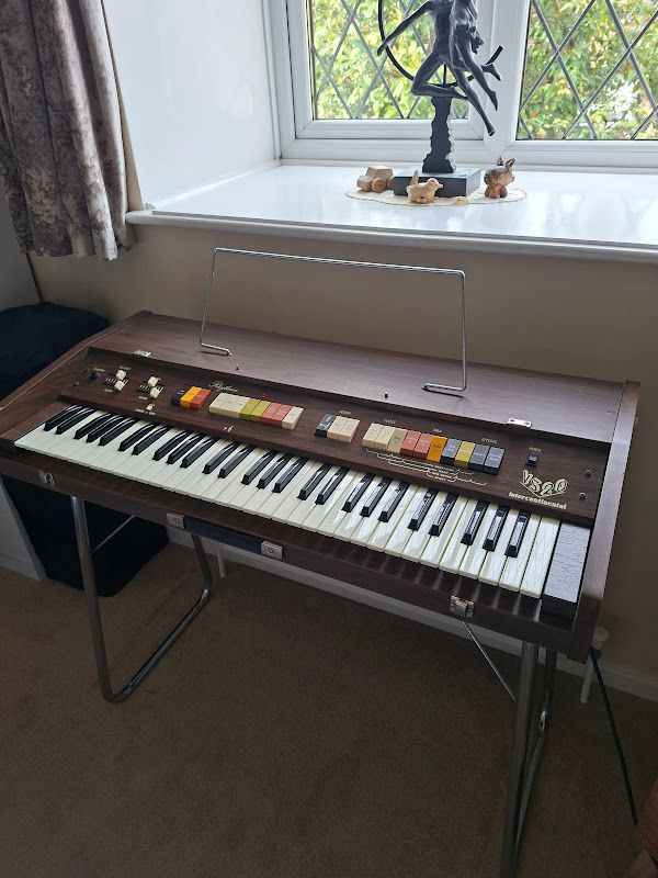 image for 1970’s Vintage Viscount VS20 Intercontinental Portable Electronic Organ.