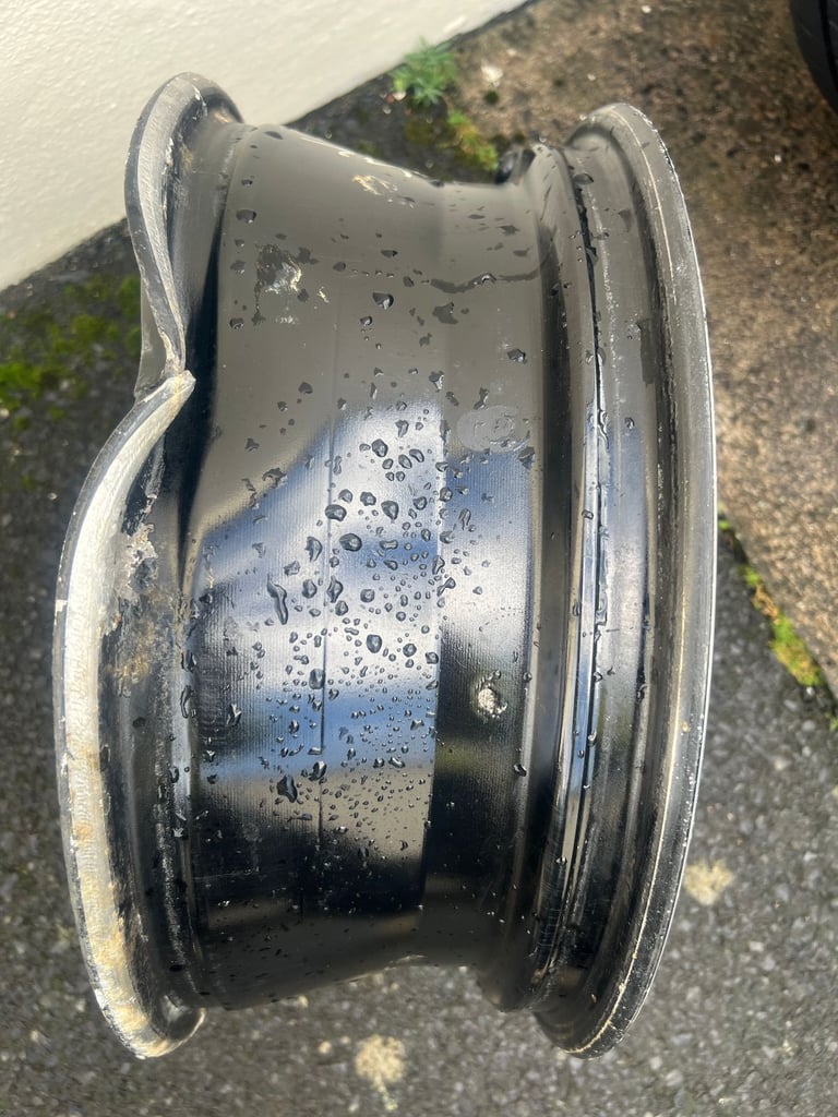 RENAULT  CAPTUR  Mk1 17in, SILVER/BLACK 4 STUD , 5 Double Spoke ,  205/55/17 