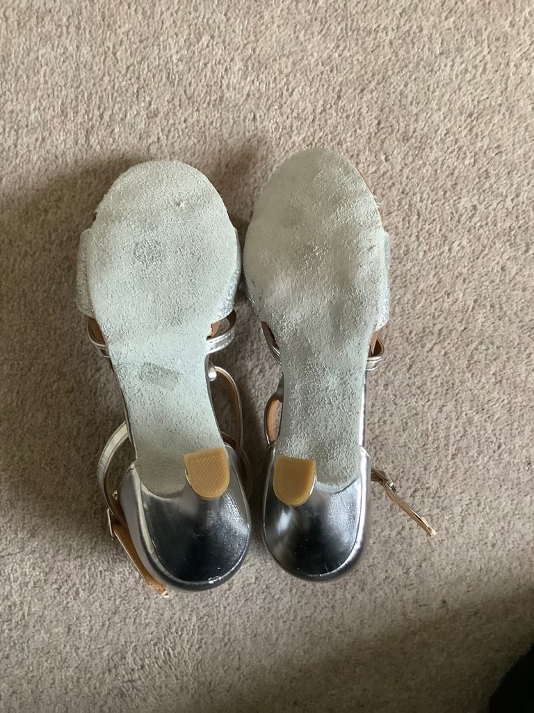 Silver Ladies Evening Shoes