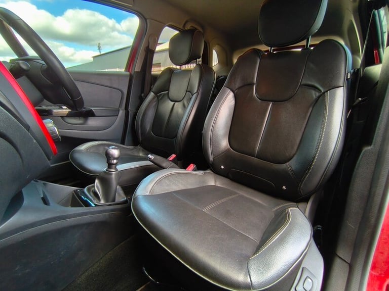Renault Captur SIGNATURE NAV DCI