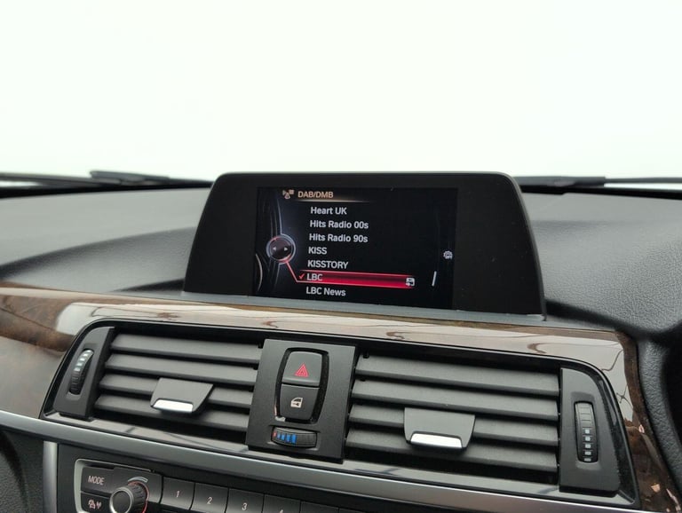 2015 BMW 3 Series 3.0 335i Luxury Saloon 4dr Petrol Auto Euro 6 (s/s) (306 ps) GLASS SUNROOF+ SAL...