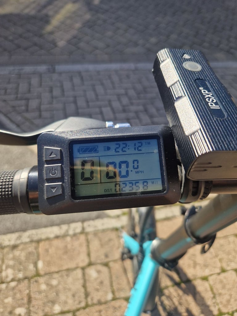 Estarli e20 Pro Folding Electric Bike – Blue (Excellent Condition)