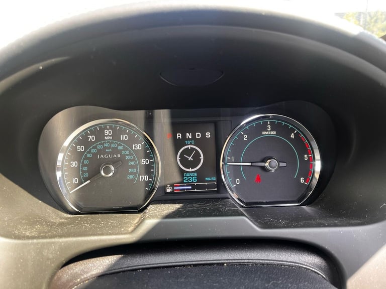 2012 Jaguar XF 3.0d S V6 Portfolio Auto Euro 5 (s/s) 4dr SALOON Diesel Automatic